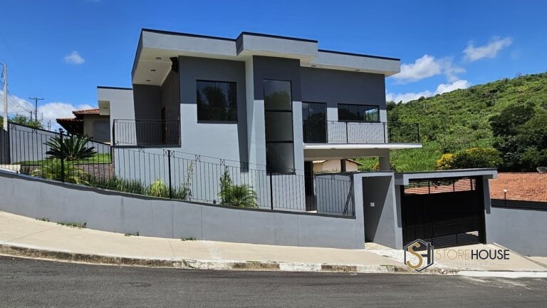 CASA SERRA NEGRA ALTO PADRÃO (49)